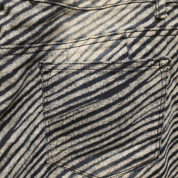 DAZL BUTT Size 13 Lift Denim Distressed Skinny Jeans Striped - Picture 8 of 9